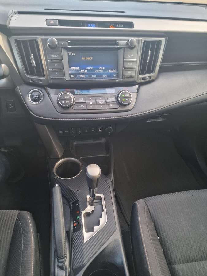 Toyota RAV4 - 11