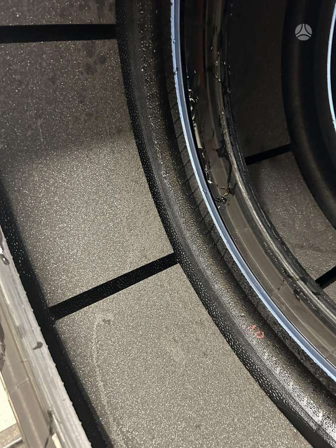 Pirelli PZero PZ4 VOL, летние 255/40 R21