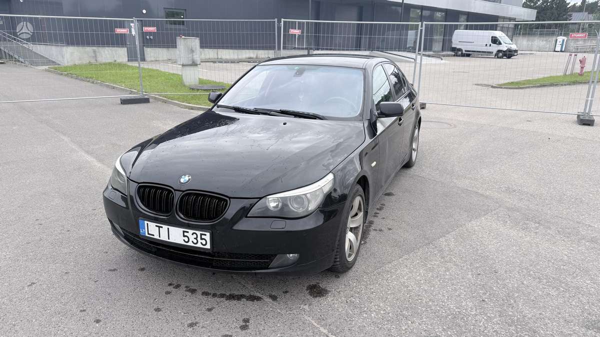 BMW 535, sedanas