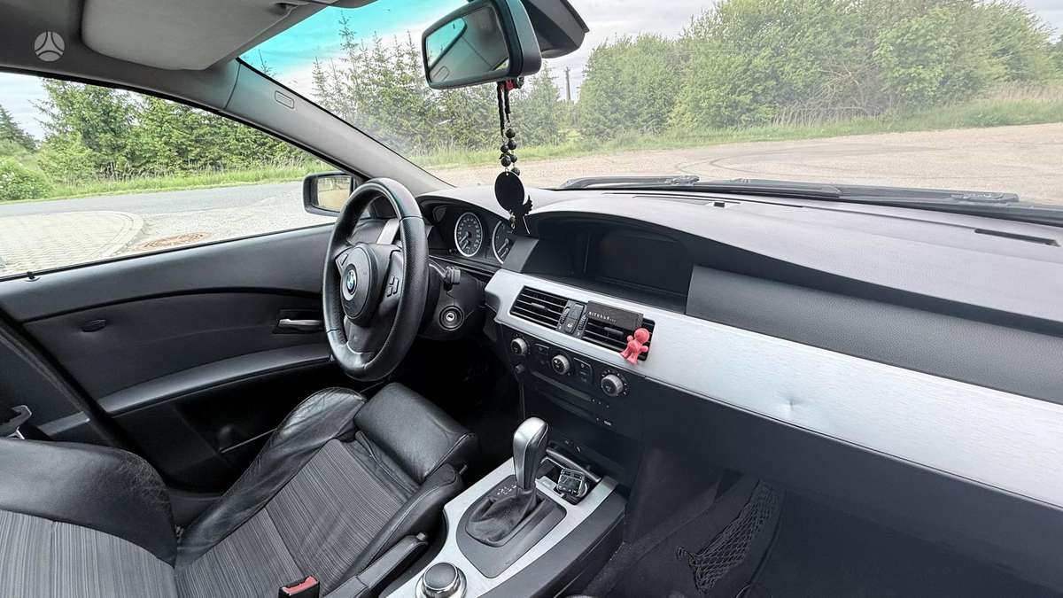 BMW 535, sedanas