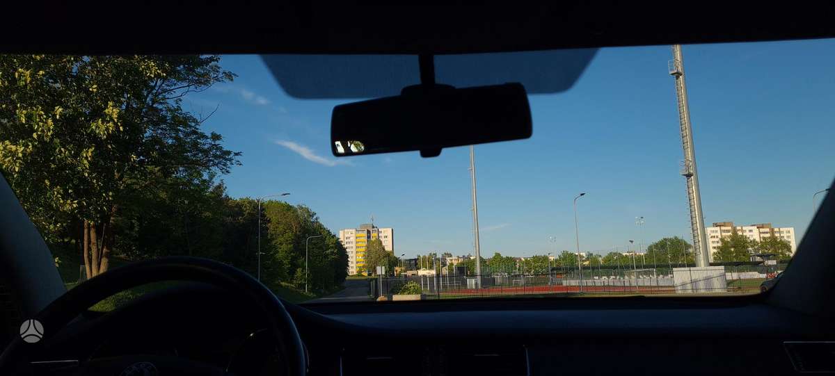 Skoda Superb, 2.0 l., Седан
