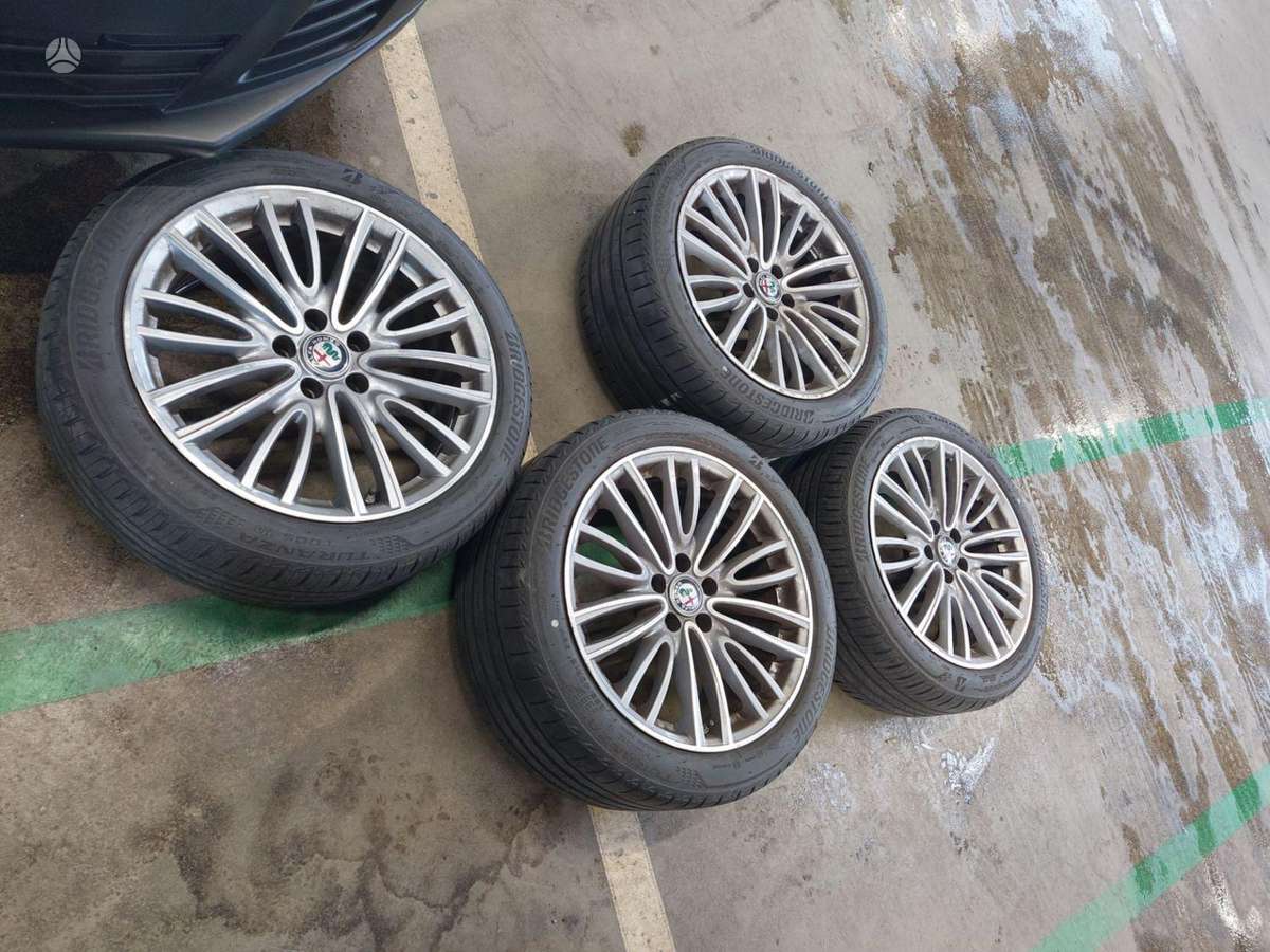 Alfa Romeo Giulia, 2.1 l., Седан