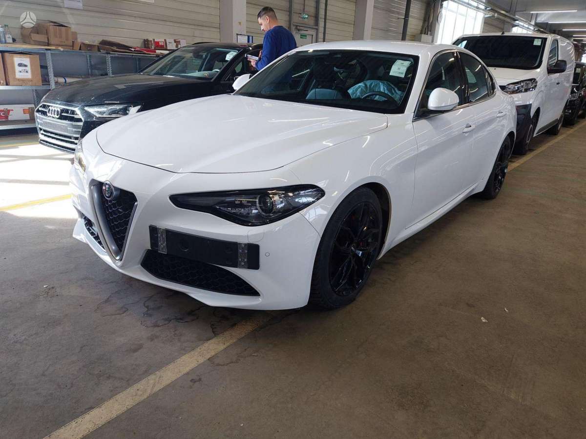 Alfa Romeo Giulia, 2.1 l., Седан