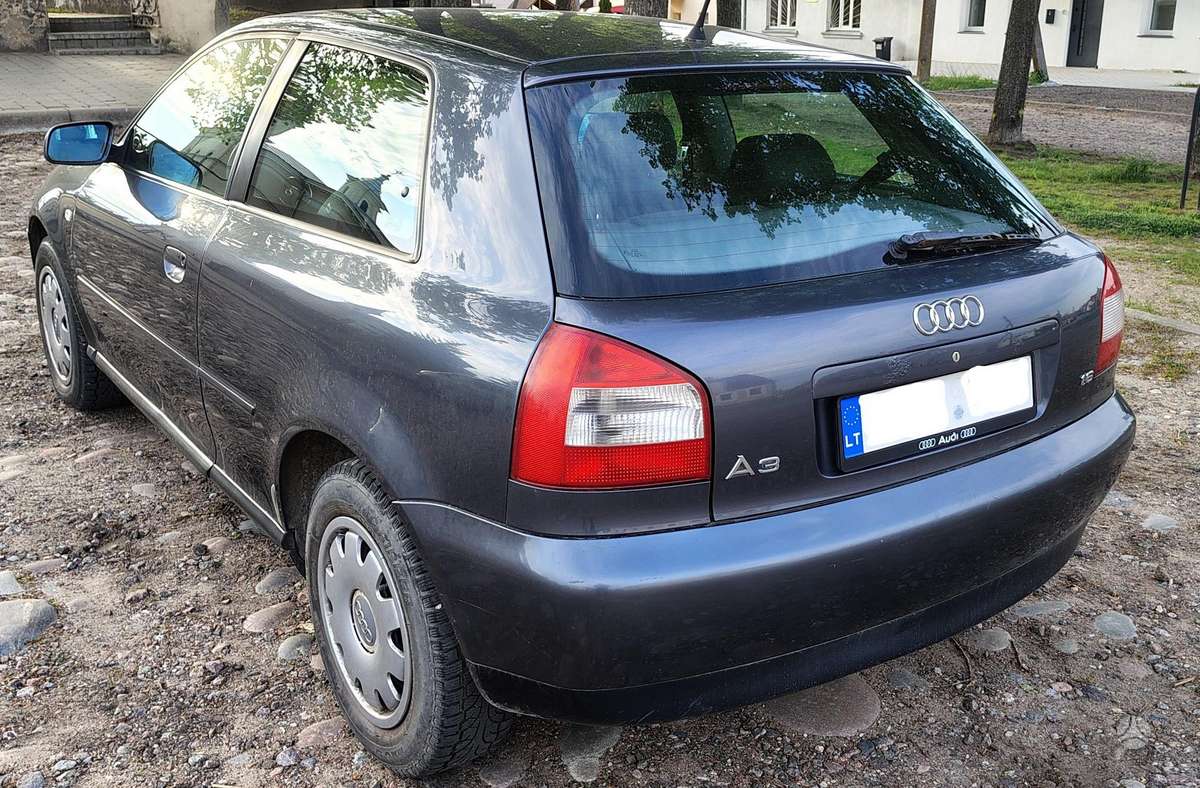 Audi A3, 1.6 l., Хэтчбек