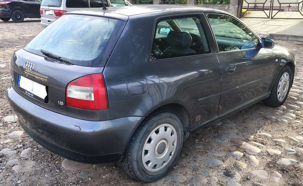 Audi A3, 1.6 l., Хэтчбек