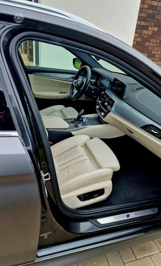 BMW 520, 2.0 l., wagon