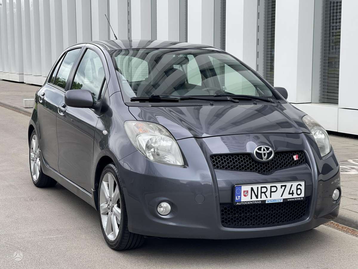 Toyota Yaris - 7