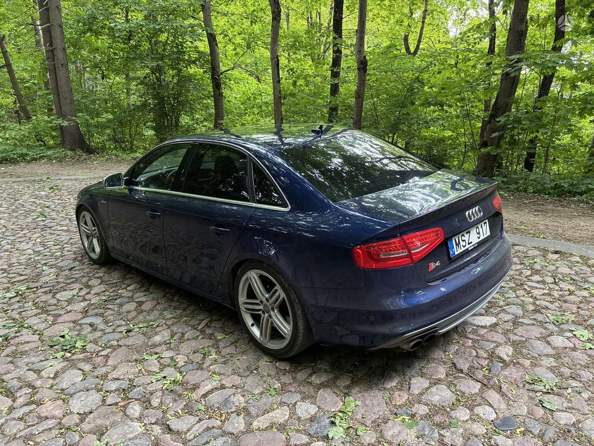 Audi S4, 3.0 l., Седан