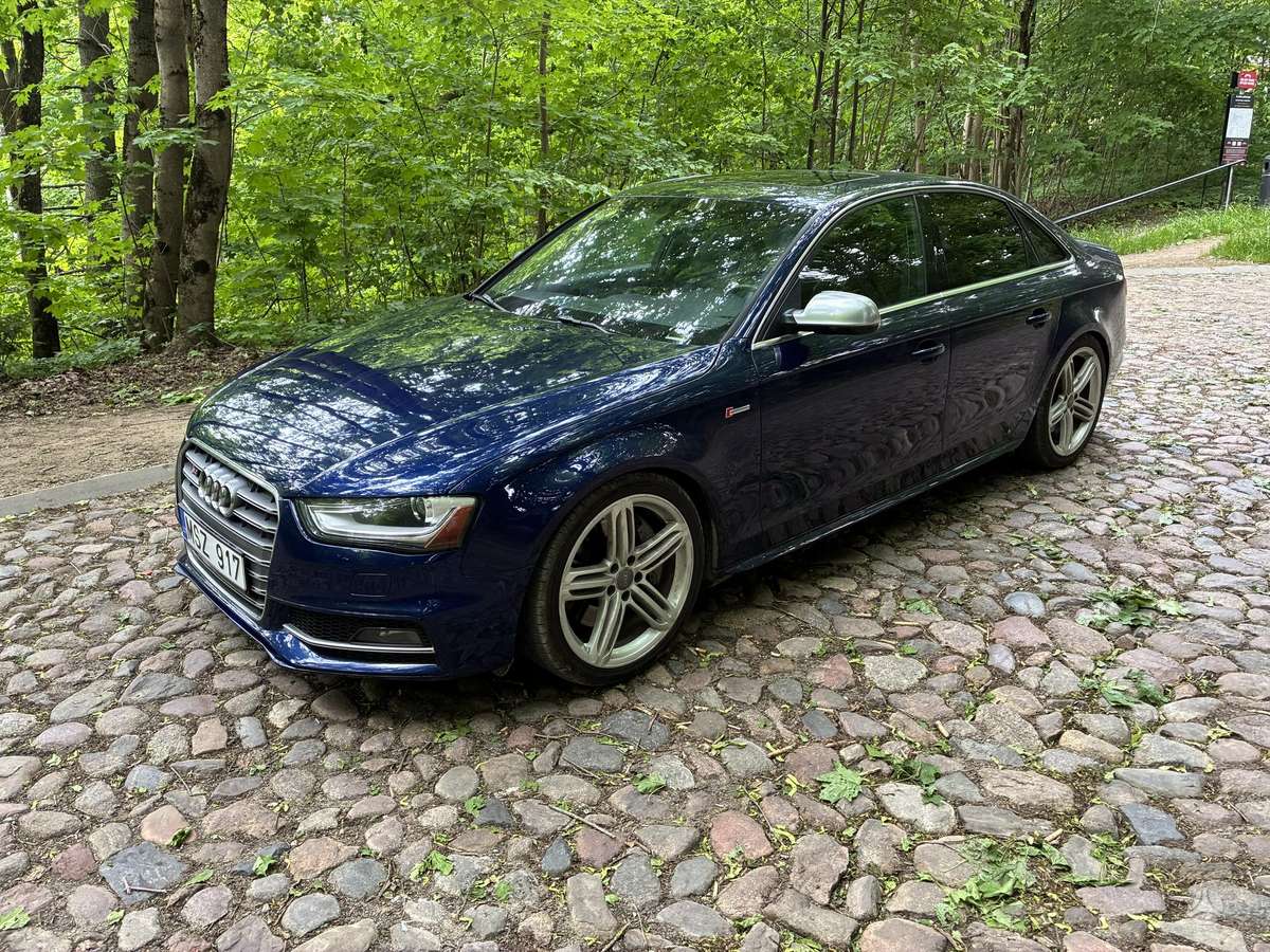 Audi S4, 3.0 l., Седан