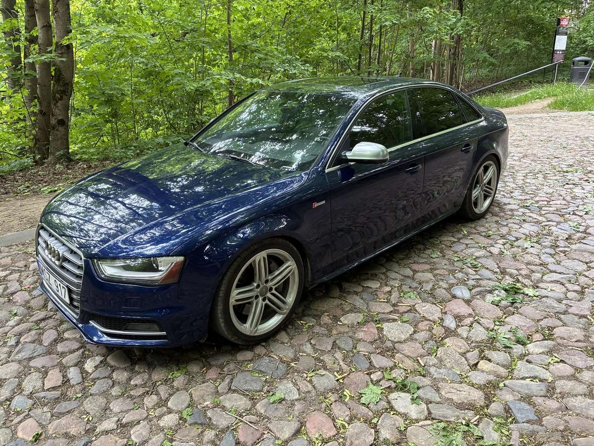 Audi S4, 3.0 l., Седан