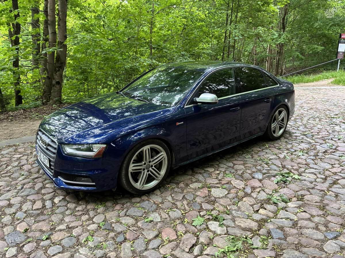 Audi S4, 3.0 l., Седан