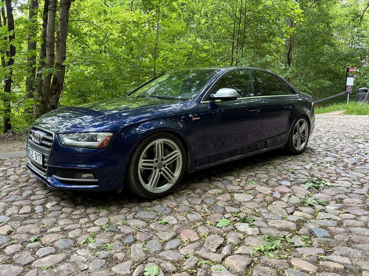 Audi S4, 3.0 l., Седан