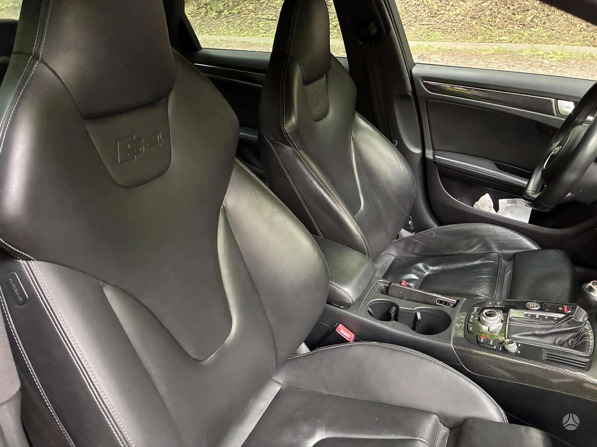 Audi S4, 3.0 l., Седан