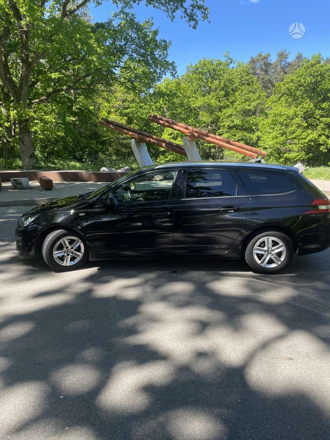 Peugeot 308 - 1