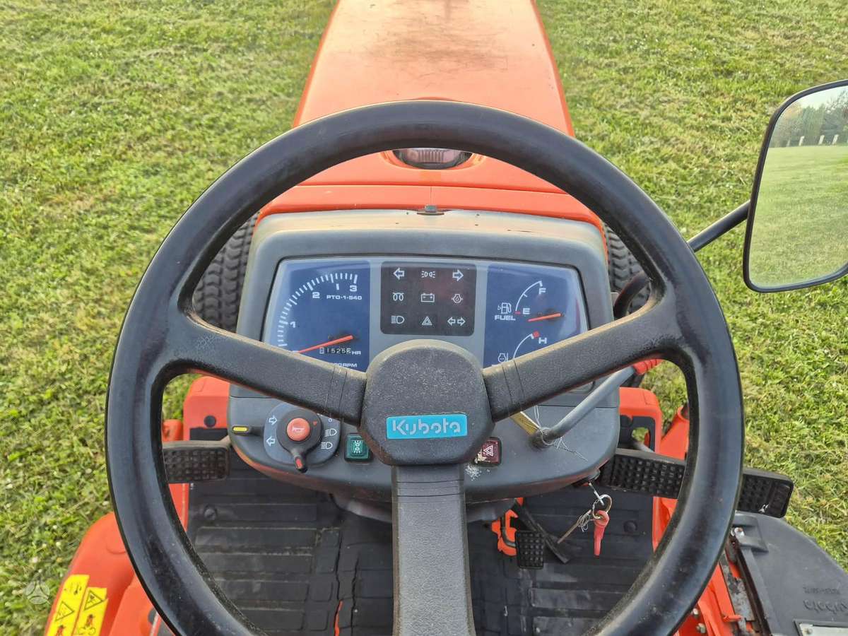 Kubota B2100, sodo traktoriai