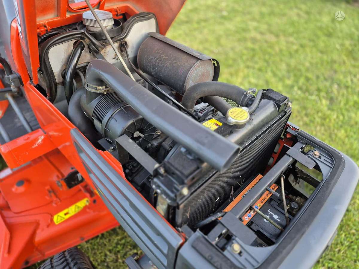Kubota B2100, sodo traktoriai