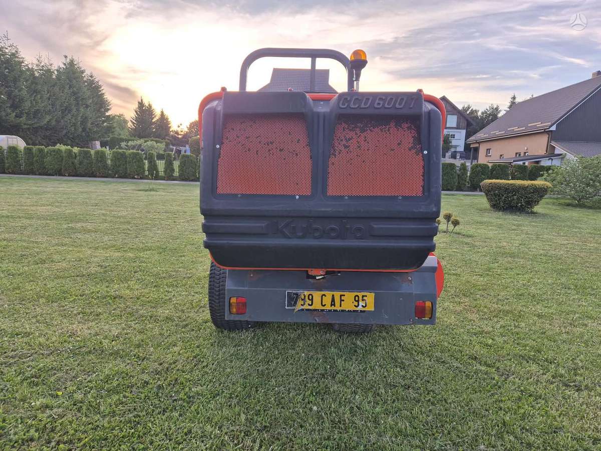 Kubota B2100, garden tractors