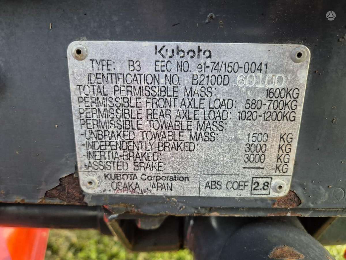 Kubota B2100, garden tractors