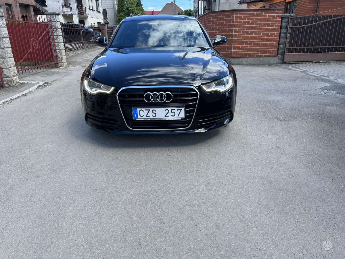 Audi A6, 2.0 l., Седан