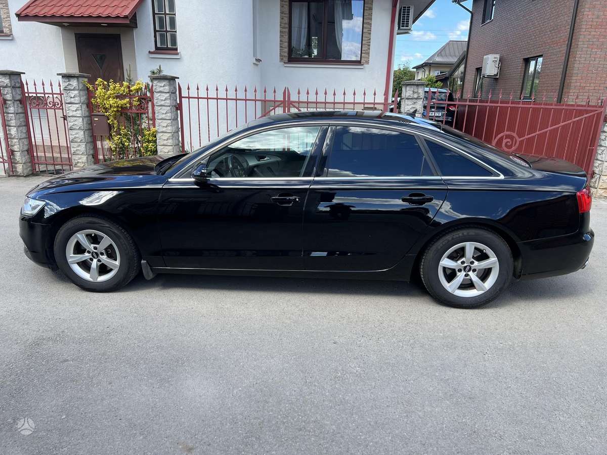 Audi A6, 2.0 l., Седан