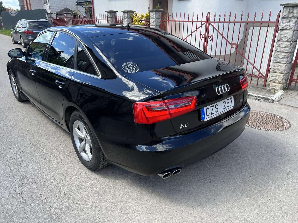 Audi A6, 2.0 l., Седан