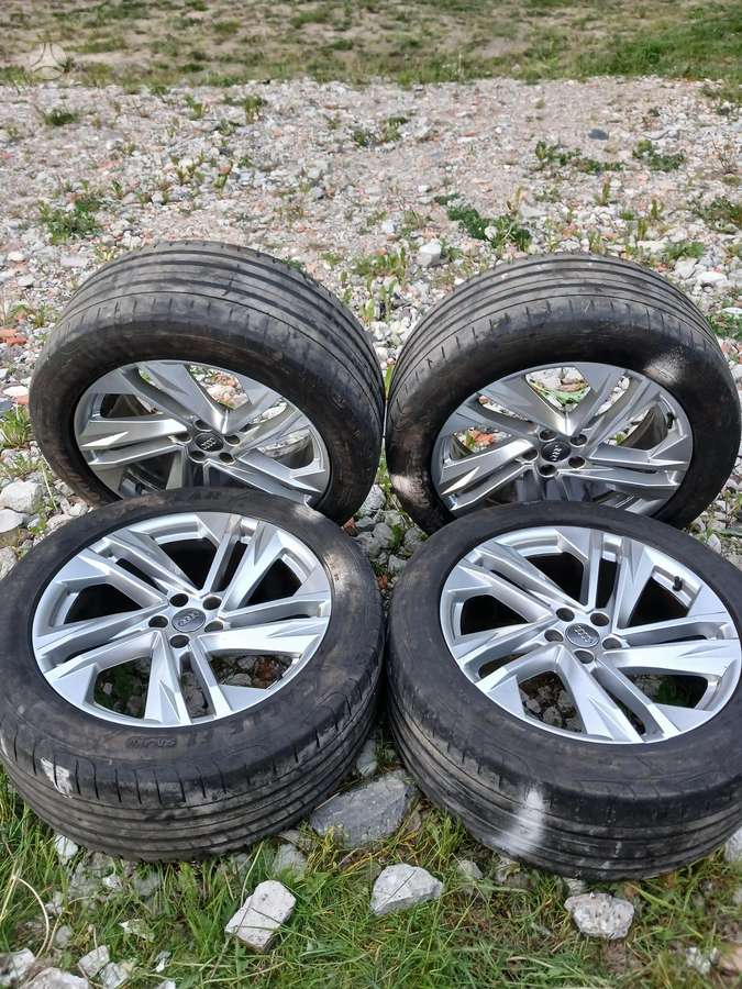 Audi Q7 Audi q7 dalimis