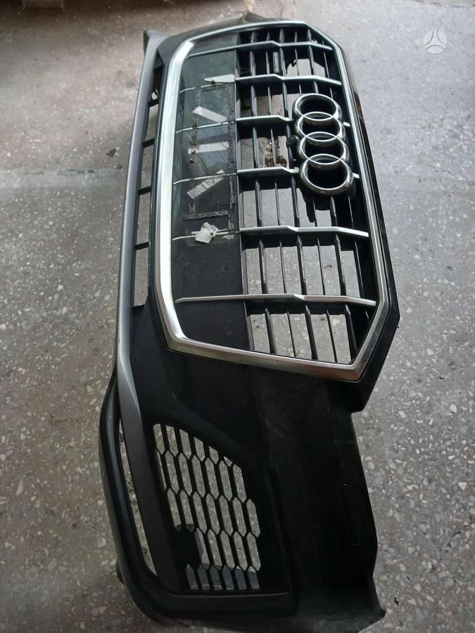 Audi Q7 Audi q7 dalimis