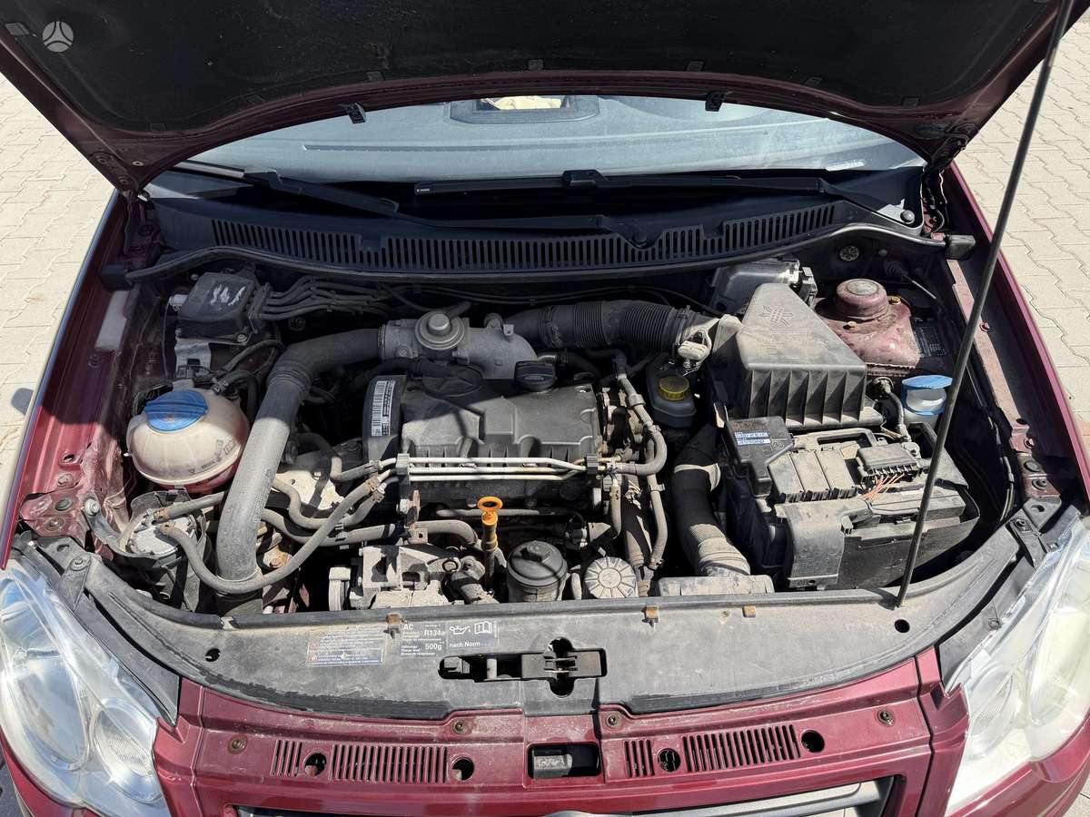 Volkswagen Polo - 11
