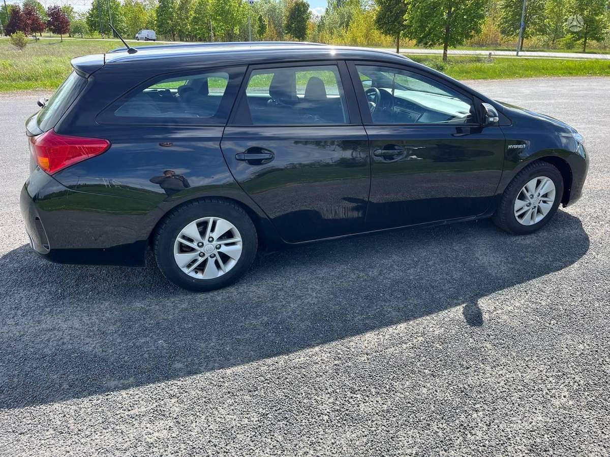 Toyota Auris - 4