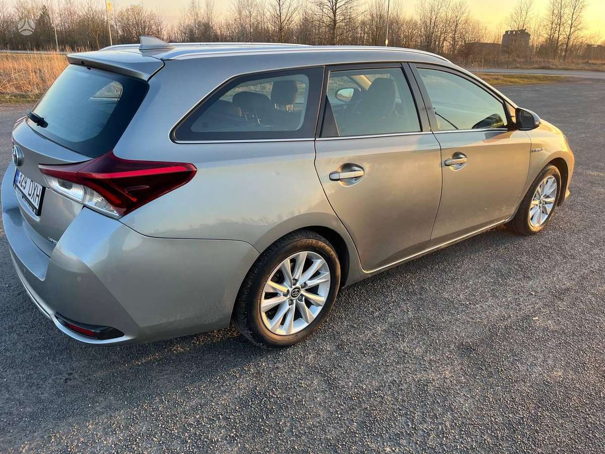 Toyota Auris - 6
