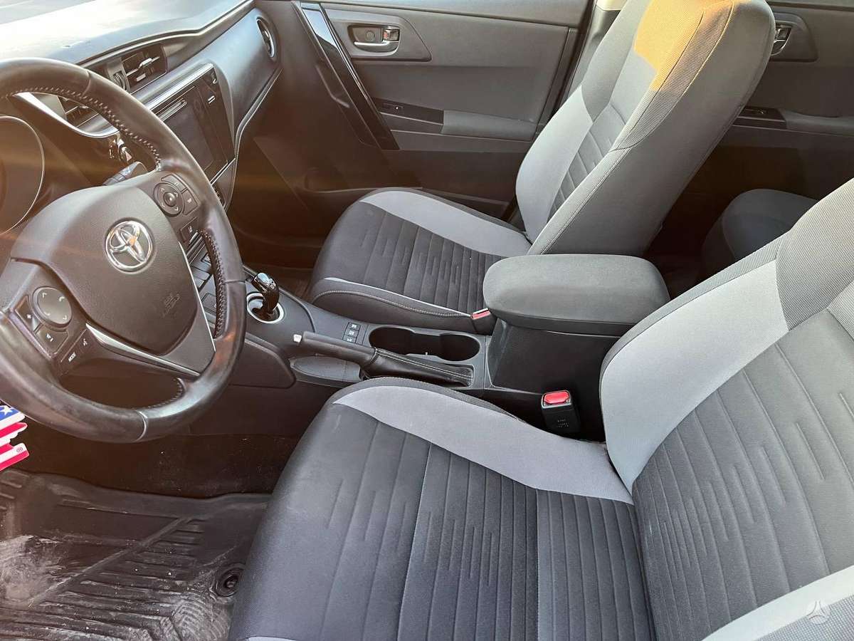 Toyota Auris - 9