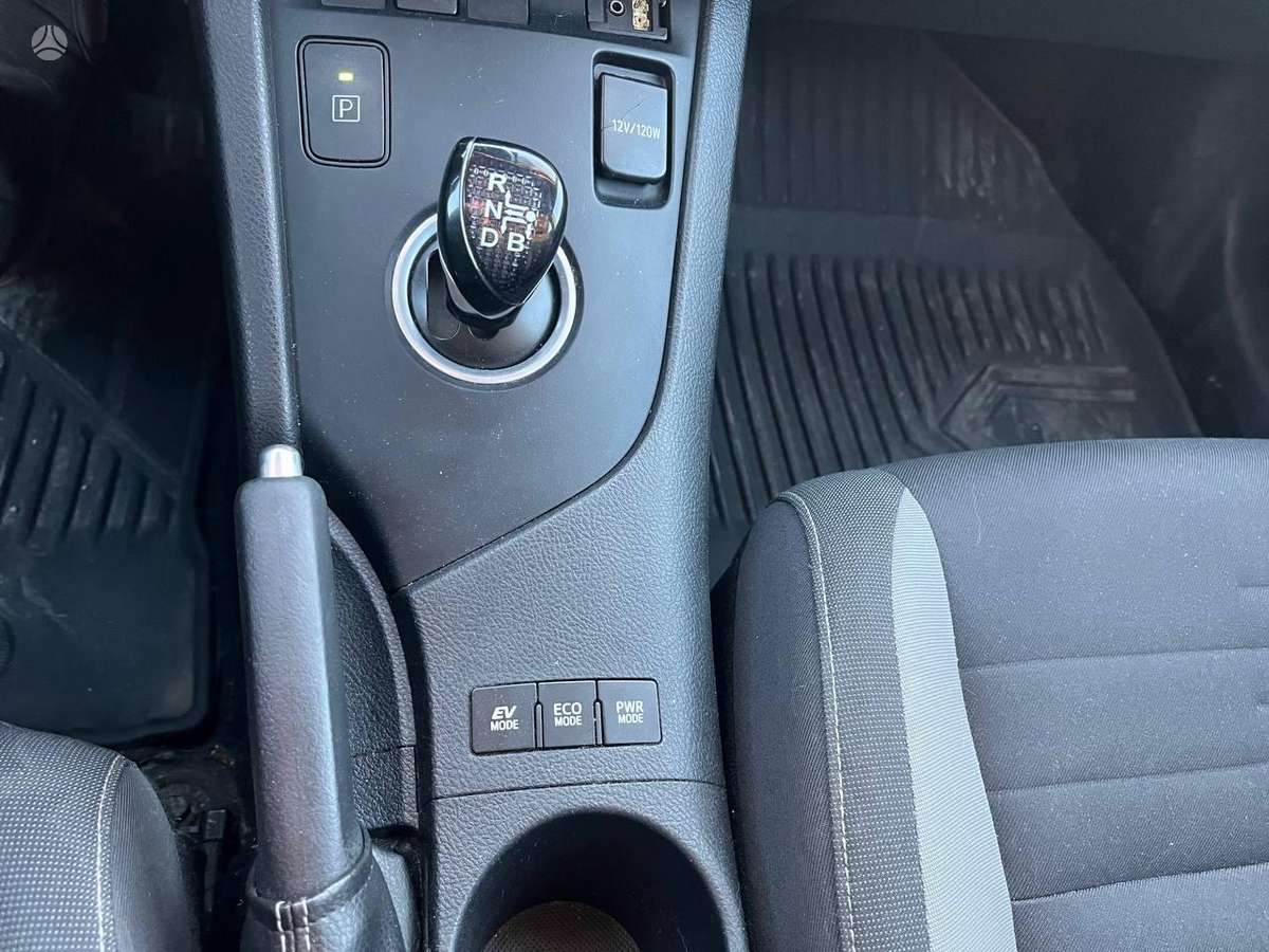 Toyota Auris - 12