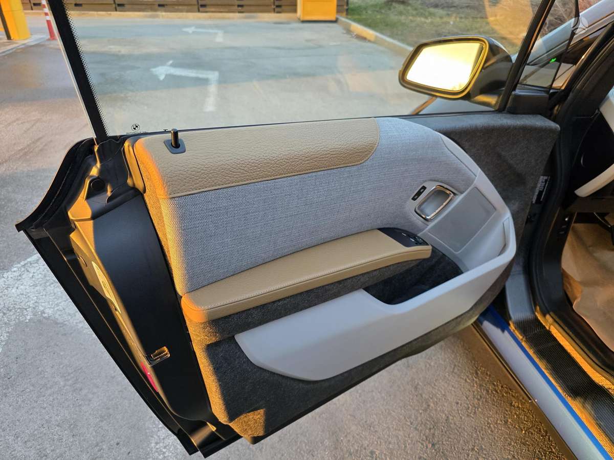 BMW i3, Минивэн