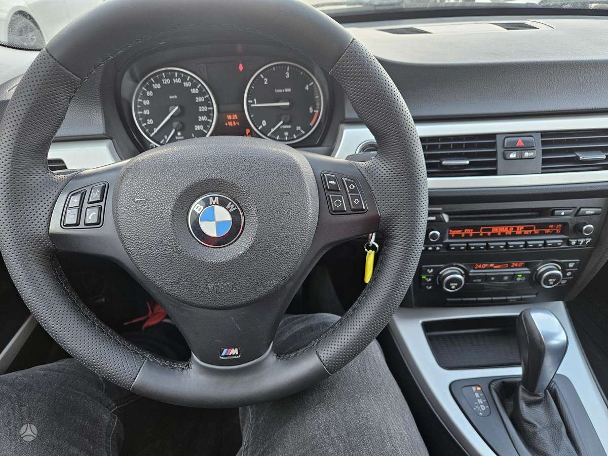 BMW 320, 2.0 l., wagon