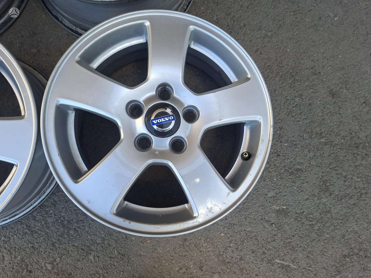Volvo, lengvojo lydinio, R15