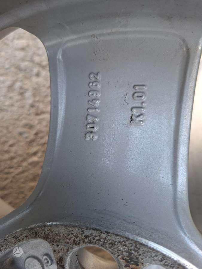 Volvo, lengvojo lydinio, R15