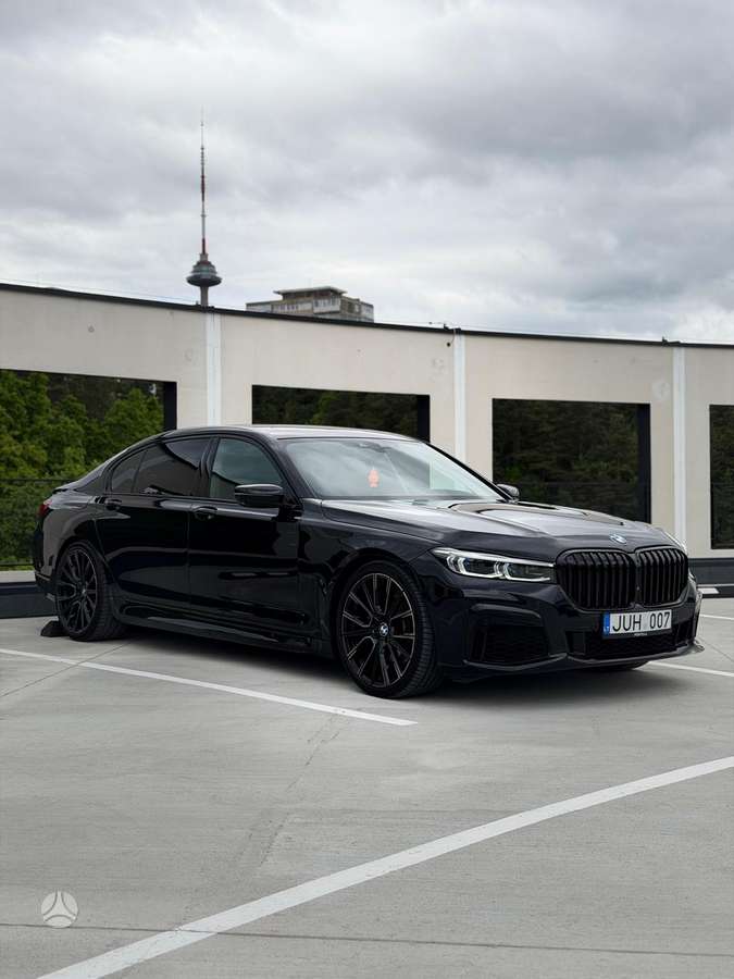 BMW 740, limousine