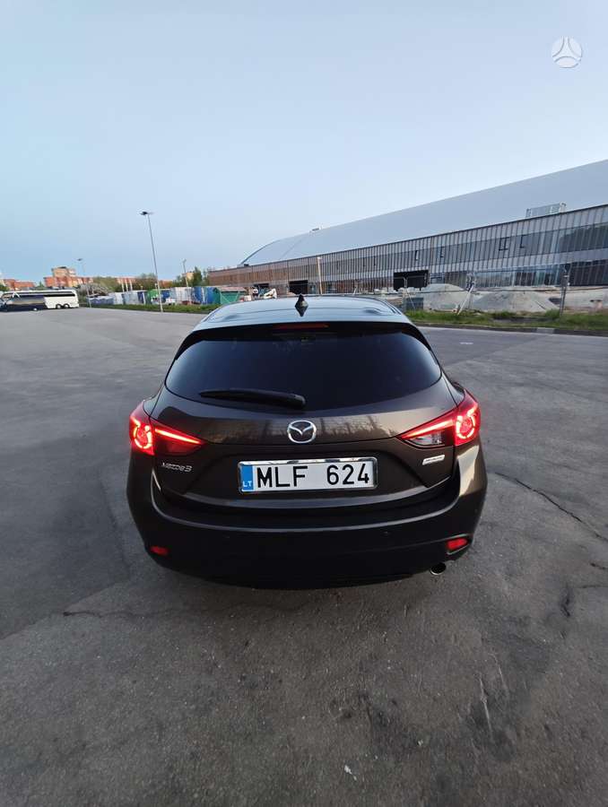 Mazda 3, 1.5 l., hatchback