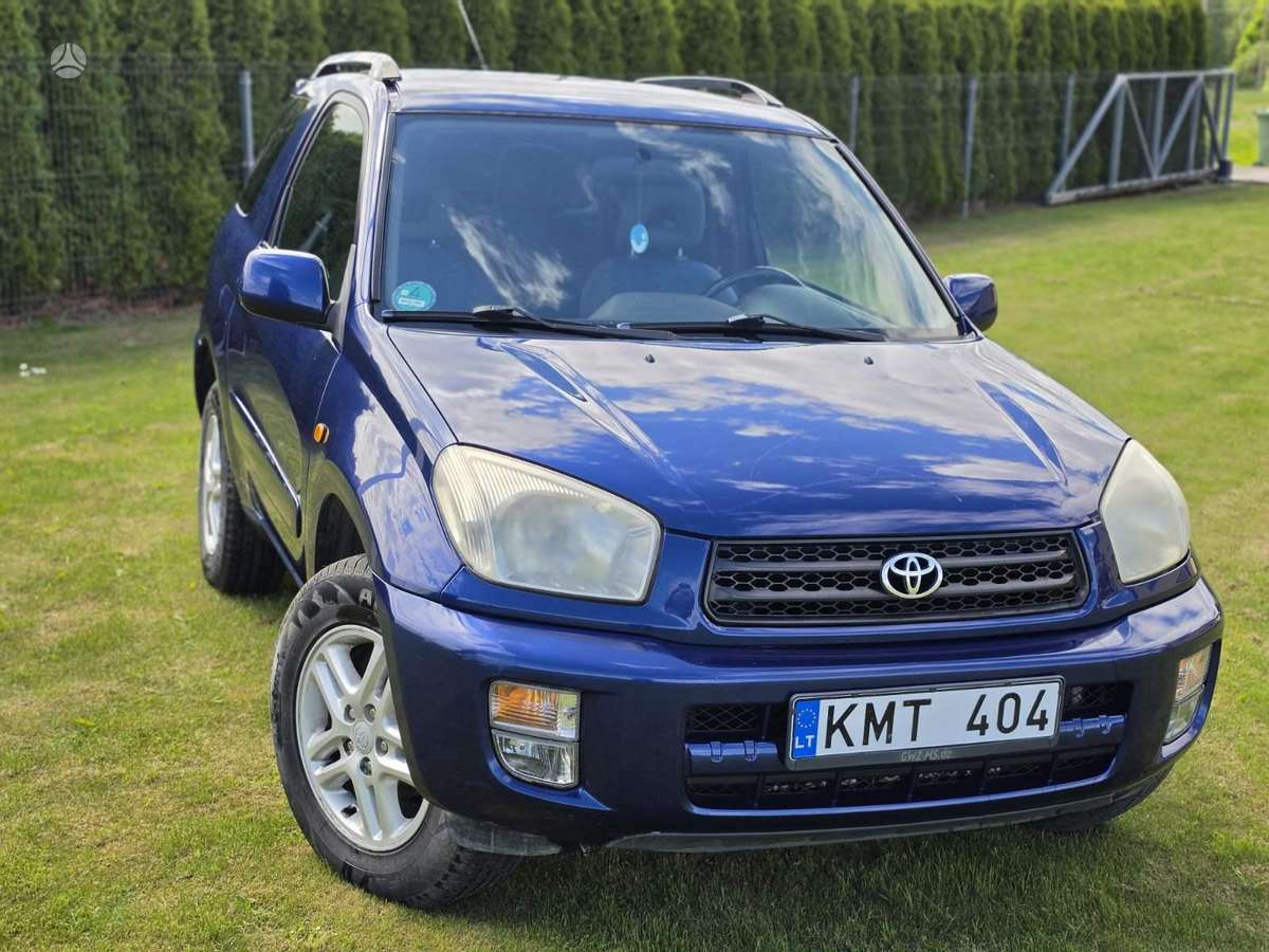 Toyota RAV4 - 3