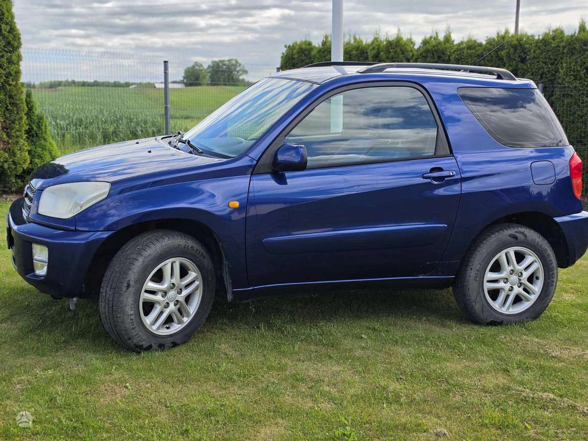 Toyota RAV4 - 6