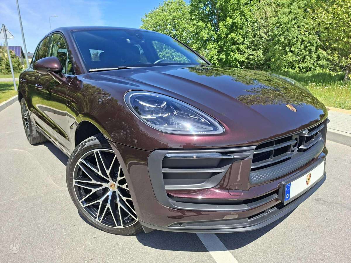 Porsche Macan - 1