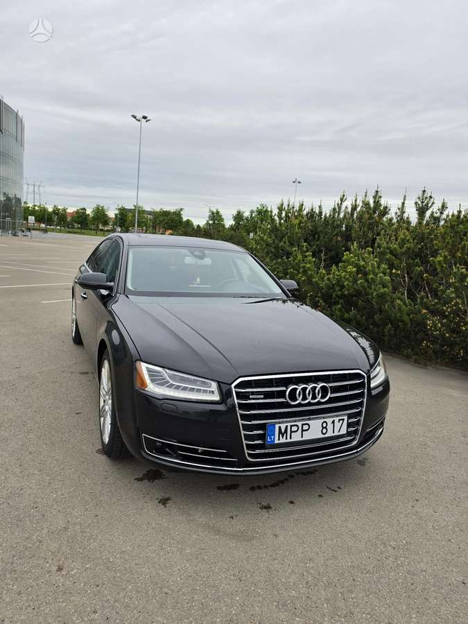 Audi A8, 4.2 l., Седан