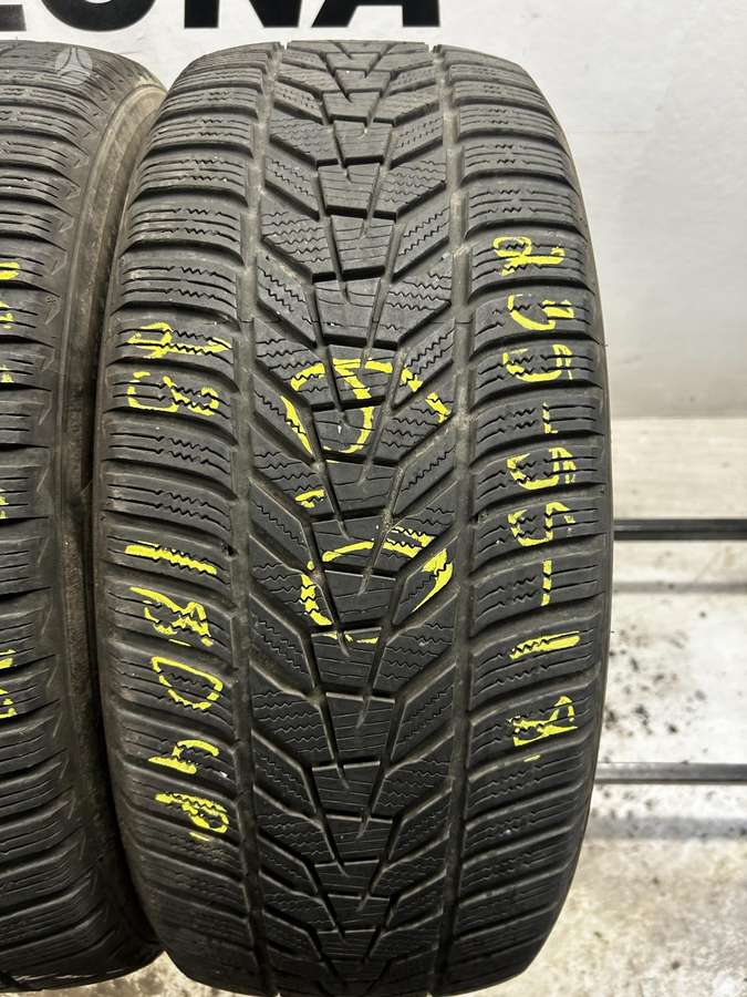 Hankook Winter Icept Evo 3 X, winter 235/55 R18