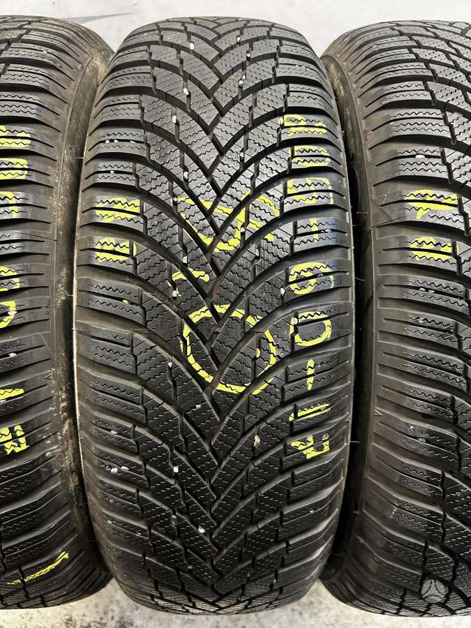 Firestone Winterhawk 4, winter 205/60 R17