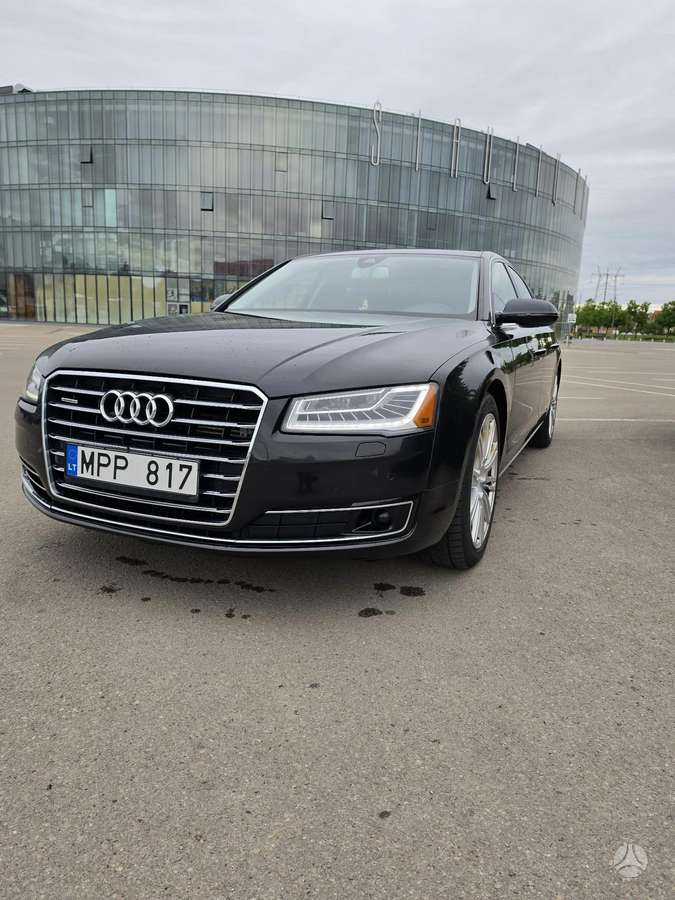 Audi A8, 4.2 l., Седан