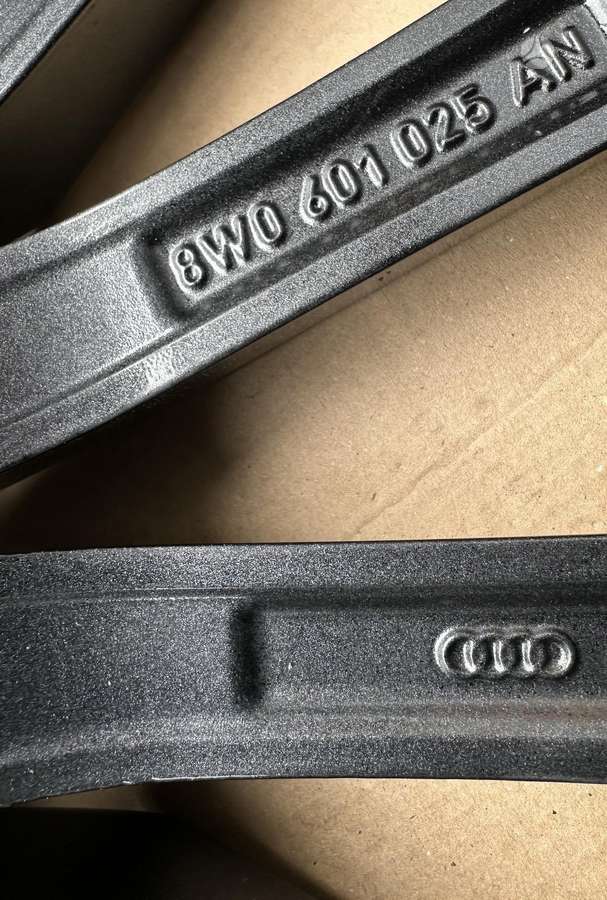 Audi A5, lengvojo lydinio, R19