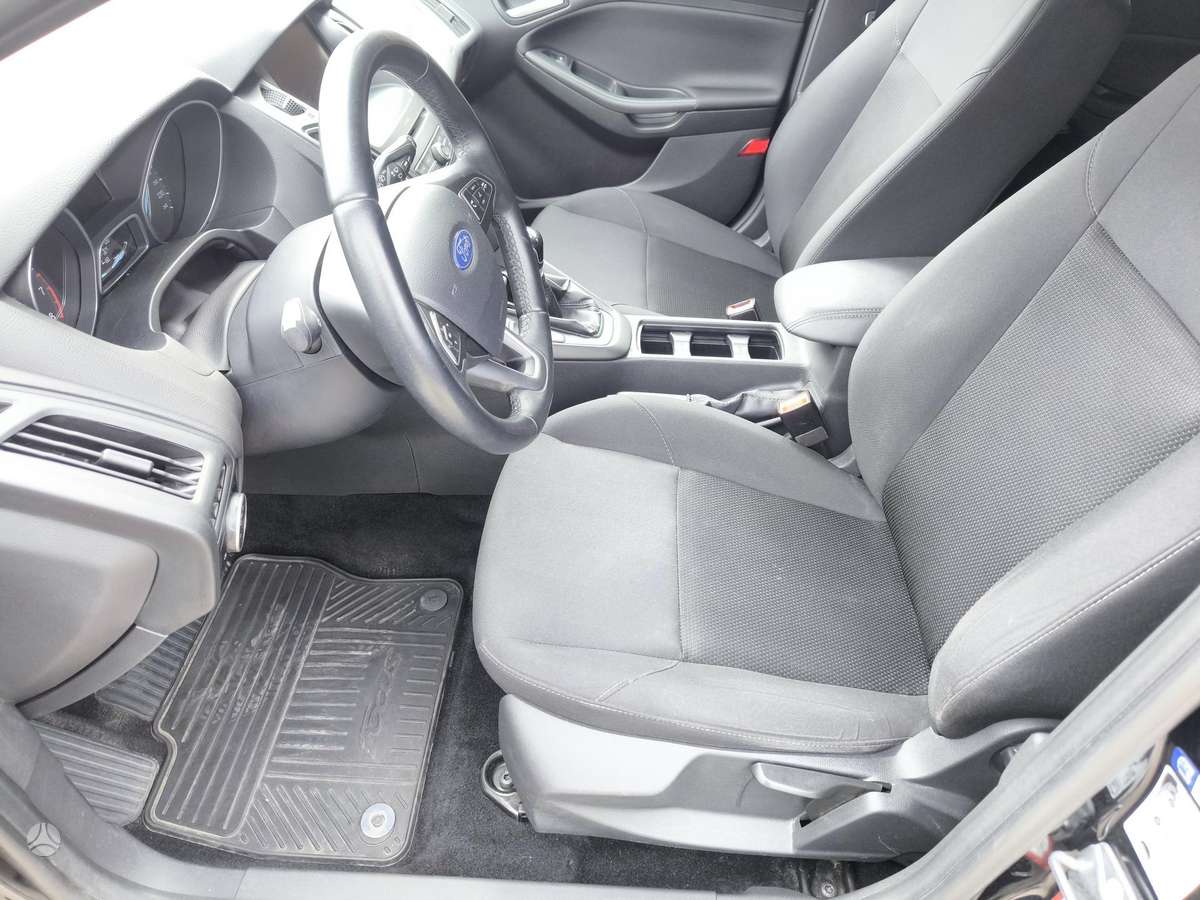 Ford Focus, 1.0 l., Хэтчбек