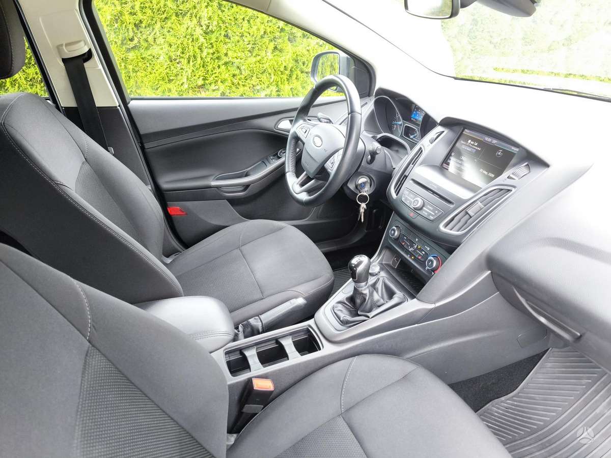 Ford Focus, 1.0 l., Хэтчбек