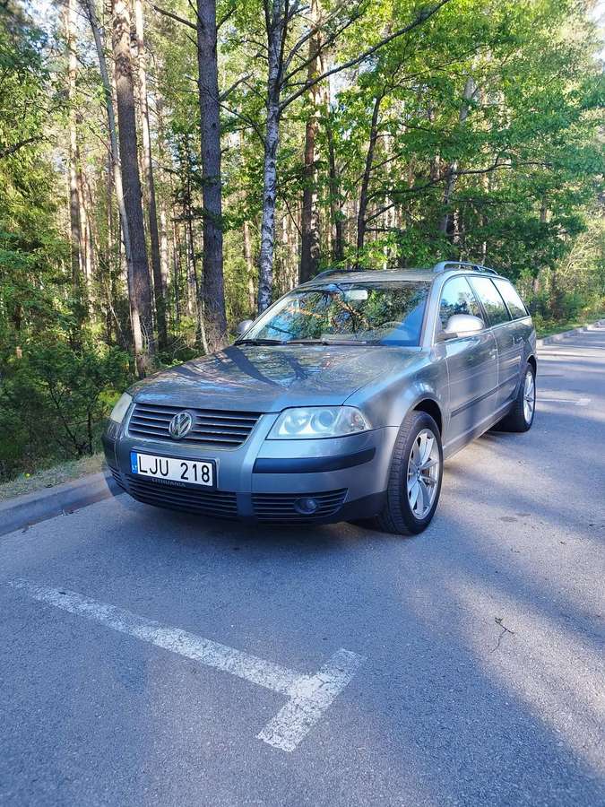 Volkswagen Passat - 2