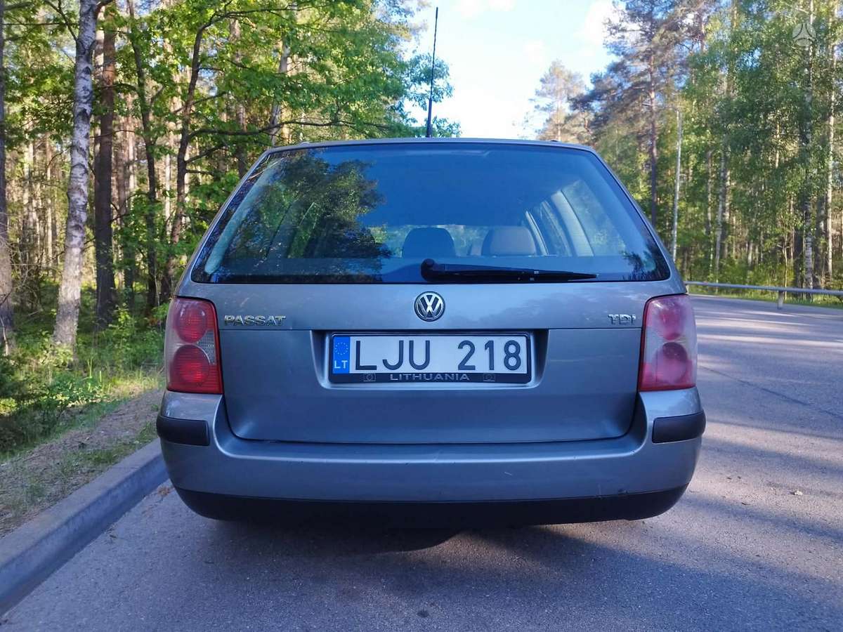 Volkswagen Passat - 5